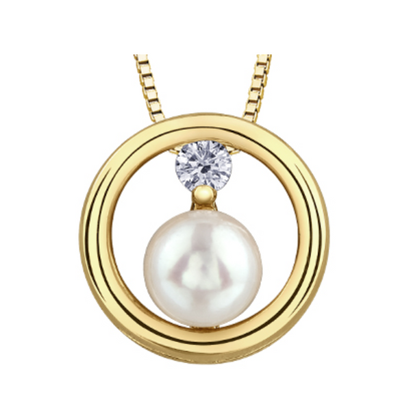 10K Yellow Gold Diamond and Pearl round Pendant on Chain